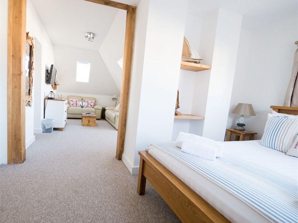 Southern Breeze Lodge - Adults Only Борнмът Екстериор снимка